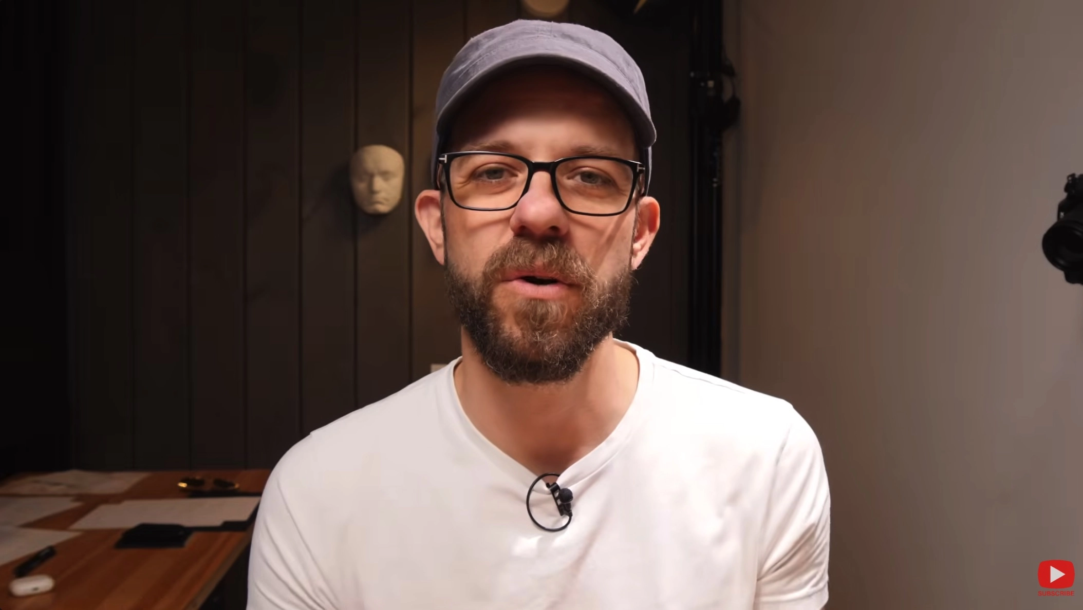 Stephen Bauman demonstrating realistic portrait and figurative oil painting techniques in his studio